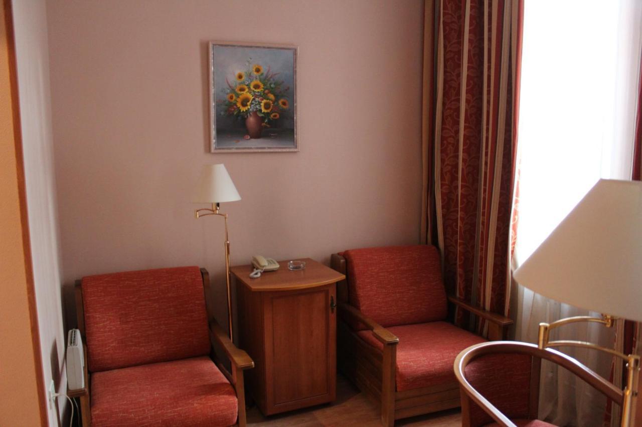 Domus Hotel-1 Kijów Zewnętrze zdjęcie